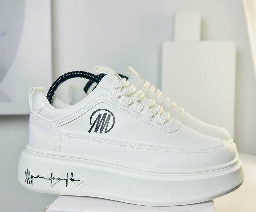 Chaussures (baskets) Mpandanjila